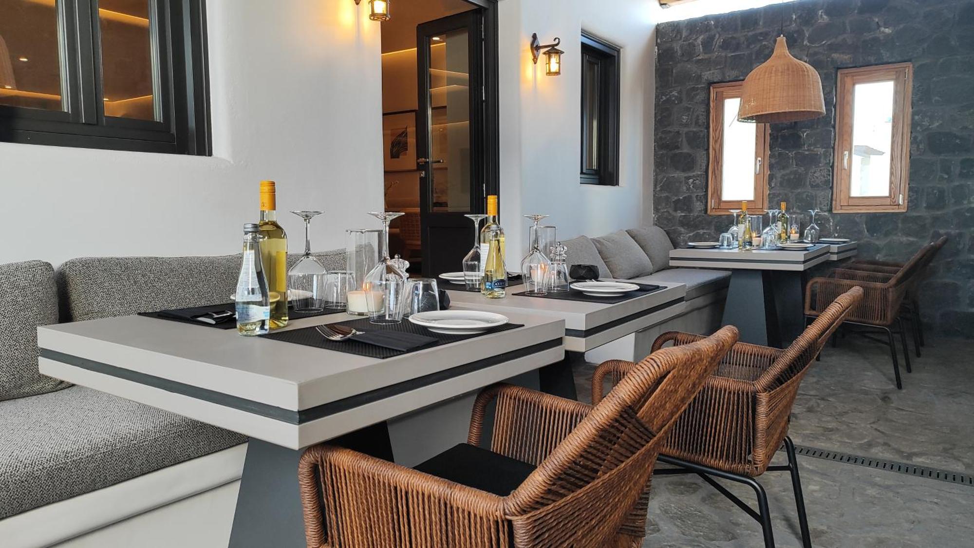 Nero Suites By Nomee Hospitality Group Imerovigli (Santorini) Exterior foto