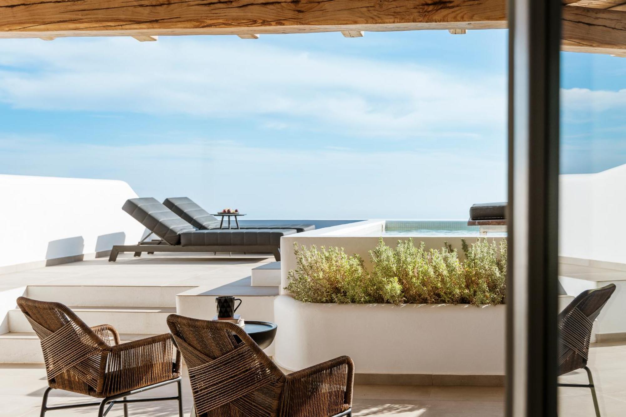 Nero Suites By Nomee Hospitality Group Imerovigli (Santorini) Exterior foto