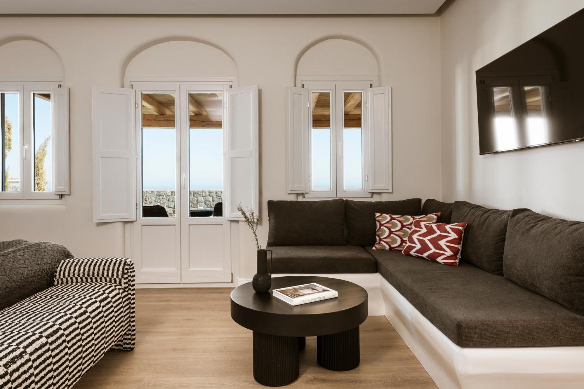 Nero Suites By Nomee Hospitality Group Imerovigli (Santorini) Exterior foto